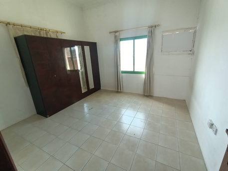 Zinj, Apartments/Houses, BHD 200/month,  2 BR,  SPACIOUS SEMI FURNISHED 2 BEDROOM APARTMENT FOR RENT IN ZINJ-:38185065