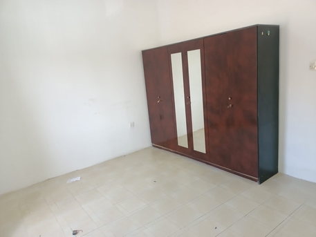 Zinj, Apartments/Houses, BHD 200/month,  2 BR,  SPACIOUS SEMI FURNISHED 2 BEDROOM APARTMENT FOR RENT IN ZINJ-:38185065