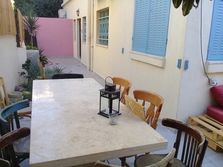 Amman, Apartments/Houses, JOD 10000/year,  Furnished,  1 BR,  Ground Fully Furinshed One Bedroom Apartment With Garden In Jabal Webdeh 00962777688956
