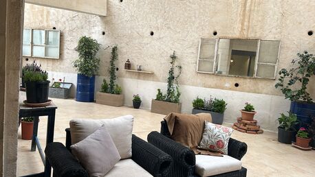 Amman, Apartments/Houses, JOD 10000/year,  Furnished,  3 BR,  Fully Furnished Three Bedroom Apartment With Terrace In 4 Circle 00962777688956