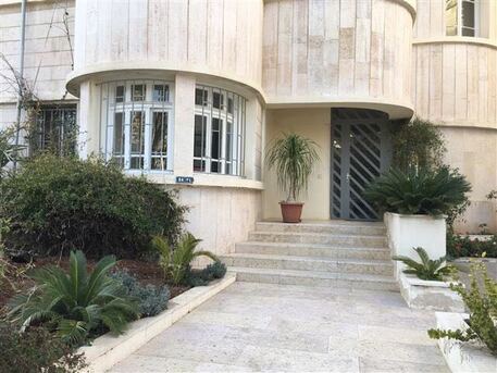 Amman, Apartments/Houses, JOD 18000/year,  Furnished,  3 BR,  Hertige Fully Furnished 3B Apart With Big Balcony In 1st Circle 00962777688956