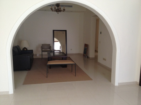 Amman, Apartments/Houses, JOD 18000/year,  Furnished,  3 BR,  Hertige Fully Furnished 3B Apart With Big Balcony In 1st Circle 00962777688956