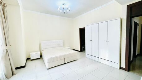 Adliya, Apartments, Flats, Houses & Villas, BHD 400/month,  Furnished,  2 BR,  FULLY FURNISHED 2 BEDROOM FLAT WITH EWA