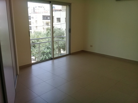 Amman, Apartments/Houses, JOD 14000/year,  3 BR,  Ground Floor Semi Furnished 3B Apart With Garden In 5 Circle 00962777688956