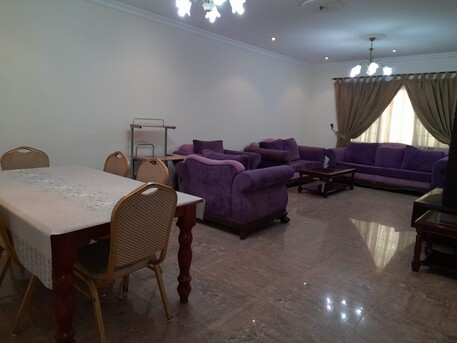 Juffair, Apartments/Houses, BHD 350/month,  Furnished,  3 BR,  Special OFFER:  3BR.Family Building. Internet. Housekeeping. Pool.Gym. Parking : TONY