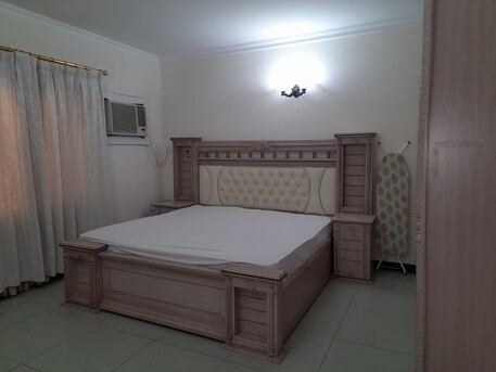 Juffair, Apartments/Houses, BHD 350/month,  Furnished,  3 BR,  Special OFFER:  3BR.Family Building. Internet. Housekeeping. Pool.Gym. Parking : TONY