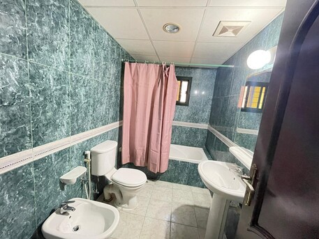 Juffair, Apartments/Houses, BHD 350/month,  Furnished,  3 BR,  Special OFFER:  3BR.Family Building. Internet. Housekeeping. Pool.Gym. Parking : TONY