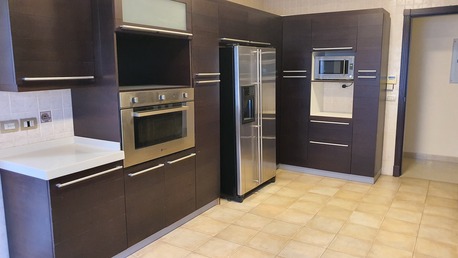 Abdoun, Apartments/Houses, JOD 26000/year,  4 BR,  Semi Furnished 4B Apart With Big Baconlies In Abdoun 00962777688956