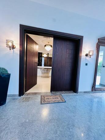 Abdoun, Apartments/Houses, JOD 20000/year,  Furnished,  3 BR,  200 Sq. Meter,  Fully Furnished 3B Apart With Top Terrace In Abdoun 00962777688956