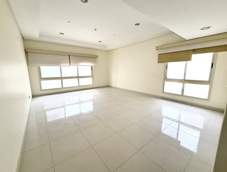 Manama, Offices, BHD 400,  120 Sq. Meter,  Seef Area 120 Sq.mtrs Commercial Office Flat Available For Rent
