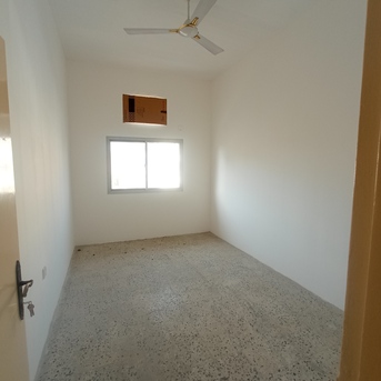 Salmaniya, Housing Exchanges, BHD 140/month,  2 BR,  ** Unfurnished Exclusive 2 Bedroom Family Flat In Salmaniya @140/-**