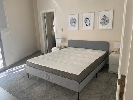 Amman, Apartments/Houses, JOD 9500/year,  Furnished,  2 BR,  Fully Furnished Two Bedroom Apartment With Balcony In 4 Circle 00962777688956