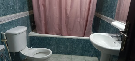 Juffair, Apartments/Houses, BHD 300/month,  2 BR,  Spacious Family Apartment: Closed Kitchen. Gas Cooking. Internet. Pool.Gym: TONY