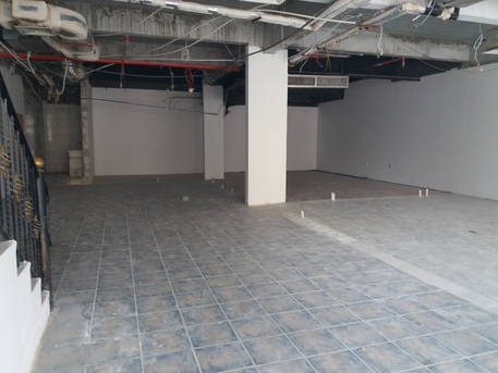 Hoora, Shops, BHD 900,  2Shutter Big Showroom  With Mezanin Floor 360 Square Miter Arya In -(((Hoora)))