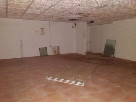 Hoora, Shops, BHD 900,  2Shutter Big Showroom  With Mezanin Floor 360 Square Miter Arya In -(((Hoora)))
