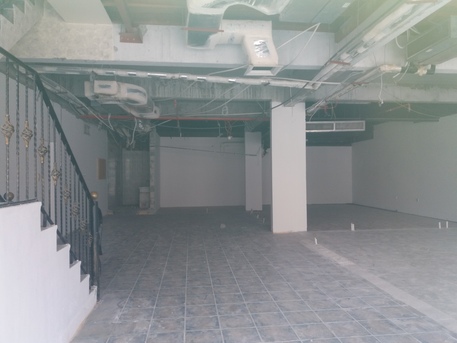 Hoora, Shops, BHD 900,  2Shutter Big Showroom  With Mezanin Floor 360 Square Miter Arya In -(((Hoora)))