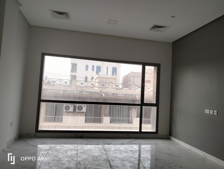 Adliya, Apartments/Houses, BHD 300/month,  2 BR,  100 Sq. Meter,  Brand New 2bhk Semi Furnished  With Gym