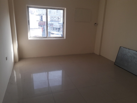 Manama, Apartments/Houses, BHD 180/month,  2 BR,  110 Sq. Meter,  2 Bhk Unfurnished Flat Available In Manama Call Aleena