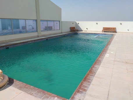 Juffair, Apartments/Houses, BHD 300/month,  Furnished,  1 BR,  Spacious  SEA View 1BR Apartment: BALCONY. Internet. (1BR 260 BD-375 BD Available) TONY