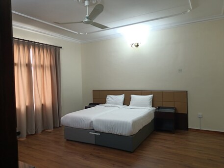 Juffair, Apartments/Houses, BHD 400/month,  Furnished,  3 BR,  Spacious 3BR Apartments. Gas Cooking Range. Balcony. Internet.Pool.Gym.Parking:TONY