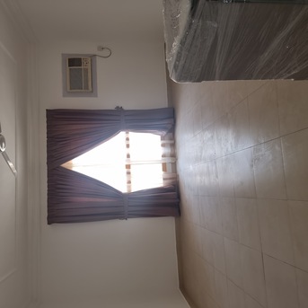 Juffair, Apartments/Houses, BHD 220/month,  2 BR,  &2BATHROOM Hall Kitchen Without Electricity Balkani Car Parking