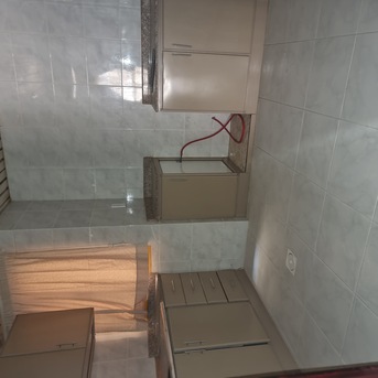 Juffair, Apartments/Houses, BHD 220/month,  2 BR,  &2BATHROOM Hall Kitchen Without Electricity Balkani Car Parking