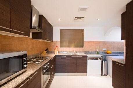 Adliya, Apartments/Houses, BHD 500/month,  Furnished,  2 BR,  140 Sq. Meter,  Luxury Flat Rent In Adliya | Prime Area | Ideal For Families And Ladies - Call 39044943