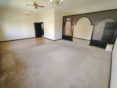 Zinj, Apartments/Houses, BHD 550/month,  3 BR,  SPACIOUS SEMI FURNISHED 3BHK APARTMENT FOR RENT IN MAHOOZ -: 38185065