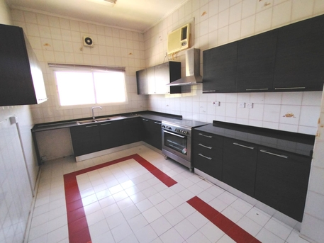 Zinj, Apartments/Houses, BHD 550/month,  3 BR,  SPACIOUS SEMI FURNISHED 3BHK APARTMENT FOR RENT IN MAHOOZ -: 38185065