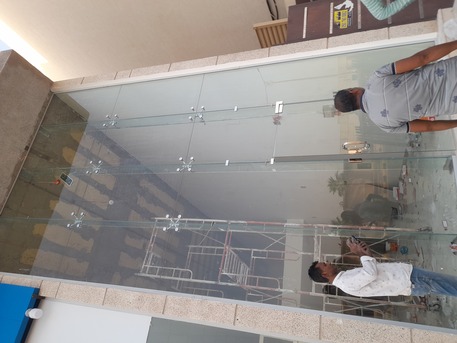 Riyadh, Construction, Glass Work