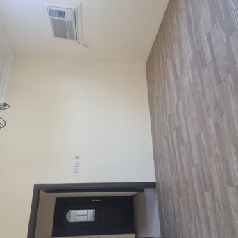 Manama, Apartments/Houses, BHD 190/month,  2 BR,  @2BATHROOM Hall Kitchen Without Electricity Balkani Car Parking