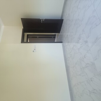 Manama, Apartments/Houses, BHD 270/month,  3 BR,  @2BATHROOM Hall Kitchen Without Electricity Brand New Building