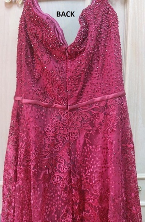 Jubail, Clothing & Accessories, SAR 750,  Elegant Dress - Brand * In Reality, Is Much More Beautiful In Shape And Color *