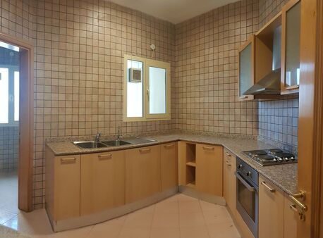 Salmiya, Apartments/Houses, KWD 800/month,  3 BR,  185 Sq. Meter,  3 Bedroom Apartment Full Floor For Rent In Salmiya At 800KD