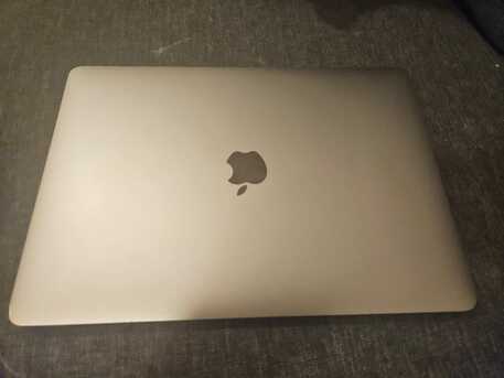 Riyadh, Computers, SAR 2200,  Apple MacBook Pro 13-inch With Touch Bar