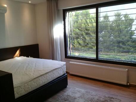 Amman, Apartments/Houses, JOD 10000/year,  Furnished,  2 BR,  Ground Fully Furinshed 2B Apartment With Big Garden In Shemsani 00962777688956