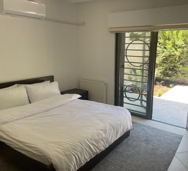 Amman, Apartments/Houses, JOD 14000/year,  Furnished,  3 BR,  Ground Fully Furinshed 3B Apartment With Outside Garden In Shemsani 00962777688956