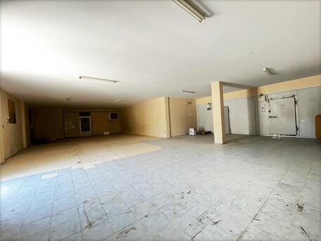 Busaiteen, Warehouses, BHD 700,  250 Sq. Meter,  Commercial Store With 2 Freezer For Rent In Busiteen