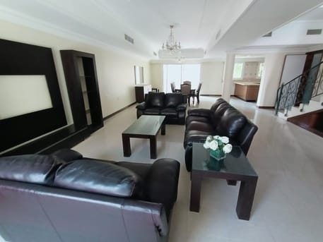Juffair, Apartments/Houses, BHD 680/month,  3 BR,  Semi Furnished 3bhk Compound Villa For Rent Juffair;38185065