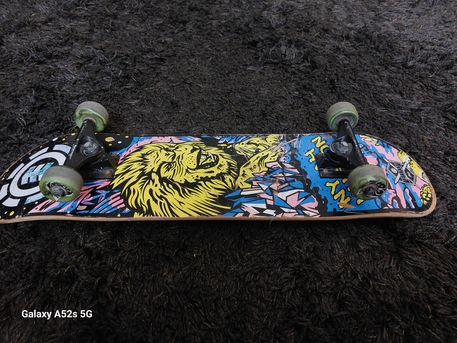 Jeddah, Sporting Goods, SAR 350, Used __Original Rare Nyjah Huston Element 2015 Skateboard Designed By Allister Lee Freehand Series
