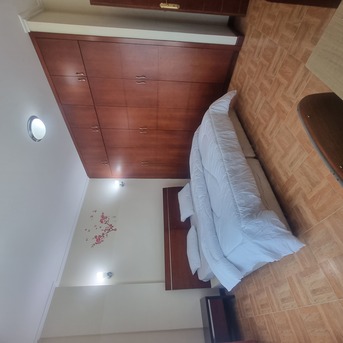 Juffair, Apartments/Houses, BHD 450/month,  3 BR,  @3BATHROOM Hall Kitchen With Electricity Fully Furnished Car Parking