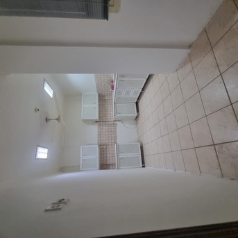 Juffair, Apartments/Houses, BHD 320/month,  2 BR,  #2BATHROOM Hall Kitchen With Electricity Semi Furnished Car Parking