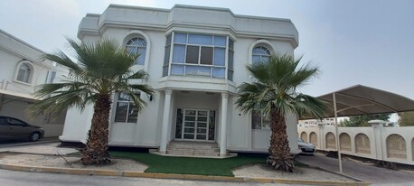Adliya, Villas, BHD 800,  Semi Furnished Compound  4BR Villa @ Adliya : Maid Room. 2  Parking .security Etc