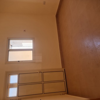 Manama, Apartments/Houses, BHD 140/month,  2 BR,  &1BATHROOM Hall Kitchen Open Without Electricity Balkani