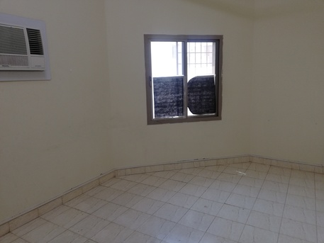 Salmaniya, Apartments/Houses, BHD 255/month,  3 BR,  3 Bedrooms Semi Furnished Flat For Rent (inclusive Ewa)