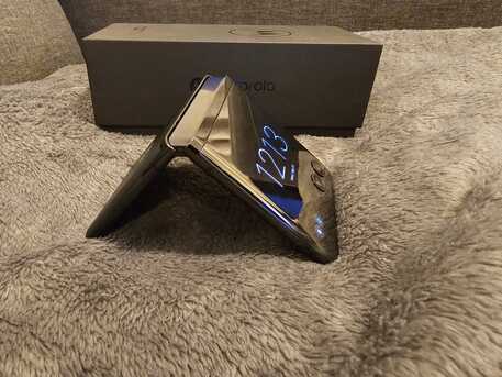 Riyadh, Mobile Phones, SAR 2000,  Motorola Razr 40 Ultra (5G) 256GB Infinite Black