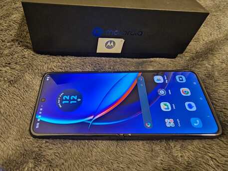 Riyadh, Mobile Phones, SAR 2000,  Motorola Razr 40 Ultra (5G) 256GB Infinite Black