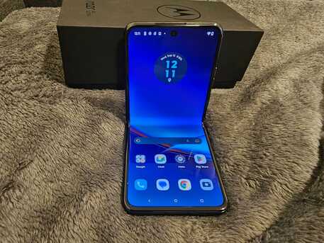 Riyadh, Mobile Phones, SAR 2000,  Motorola Razr 40 Ultra (5G) 256GB Infinite Black