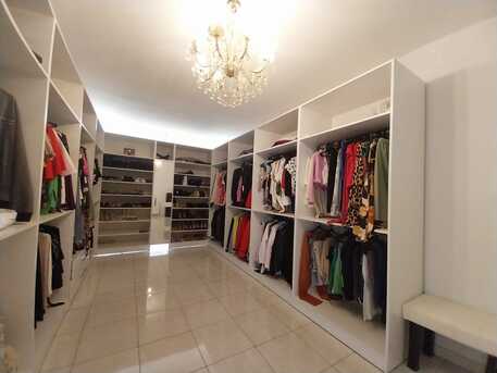 Abdoun, Apartments/Houses, JOD 16000/year,  Furnished,  4 BR,  Fully Furnished 4bedrooms Apartments In Area Abdoun Near British Emabssy 00962777688956