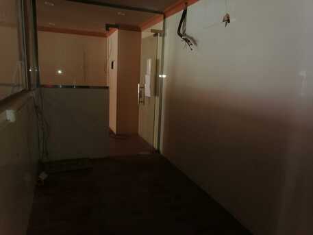 Hoora, Shops, BHD 900, 4Shutter 24 Square Miter Arya. Showroom For Rent. Excavation Rood In -(((Hoora)))